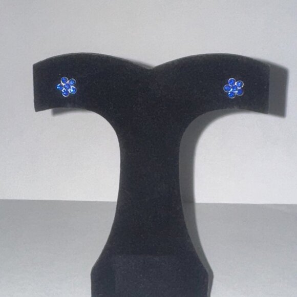 7mm Sapphire Blue Flower Cz And Sterling Post Earrings - Picture 3 of 11